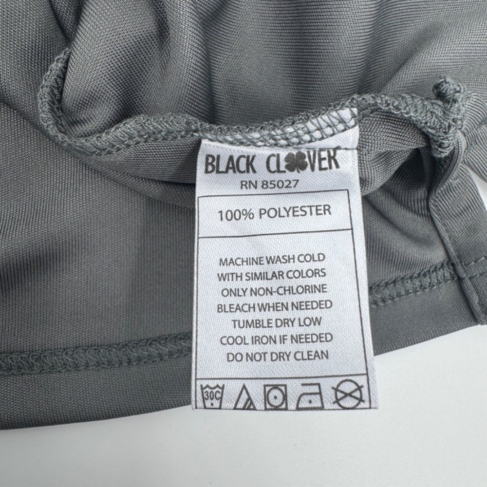 Black Clover Polo Shirt Women Large NEW Gray Golf Live Lucky Cosmopolitan LV - Picture 7 of 9